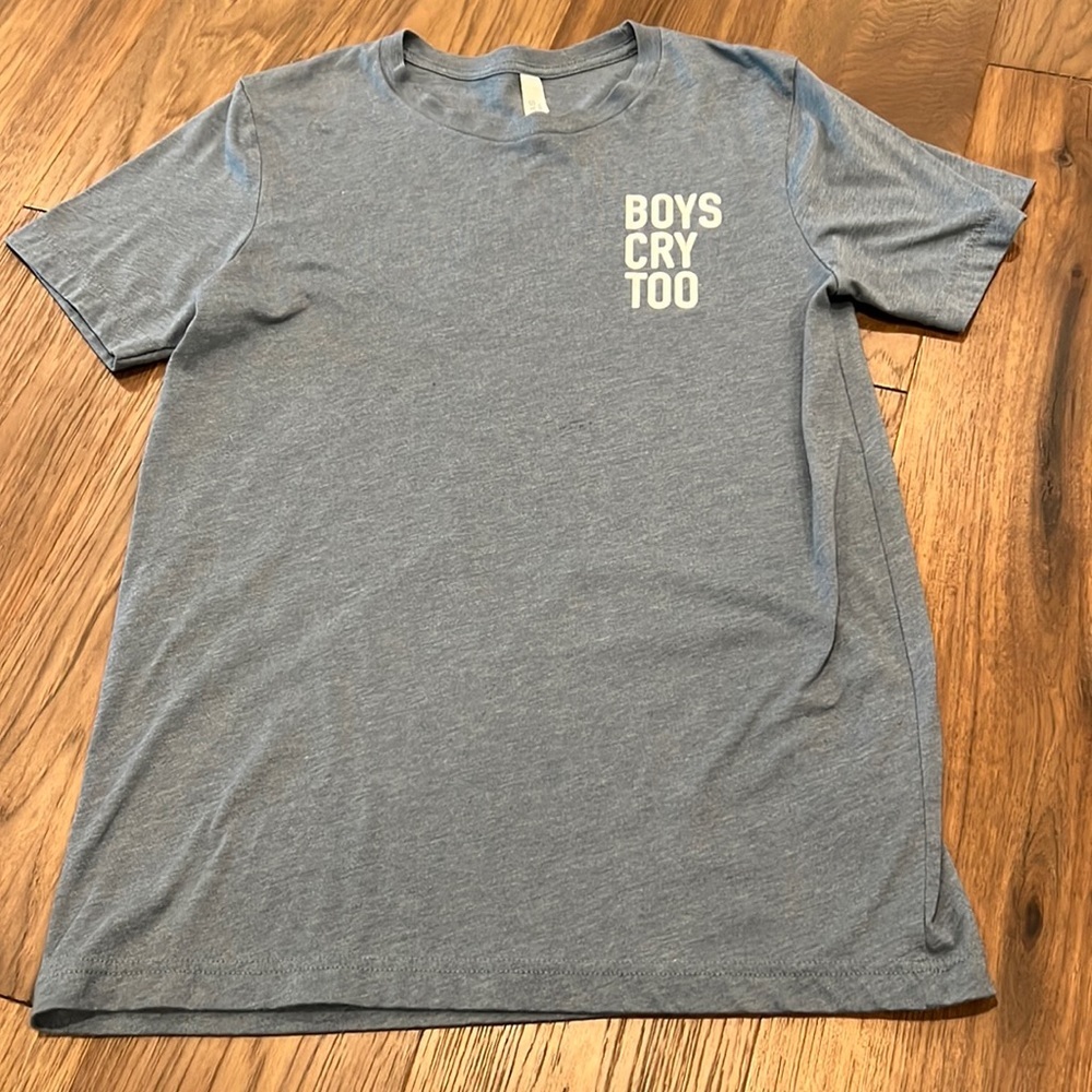 Boutique T-shirt
Boys Cry Too
Men’s Size M